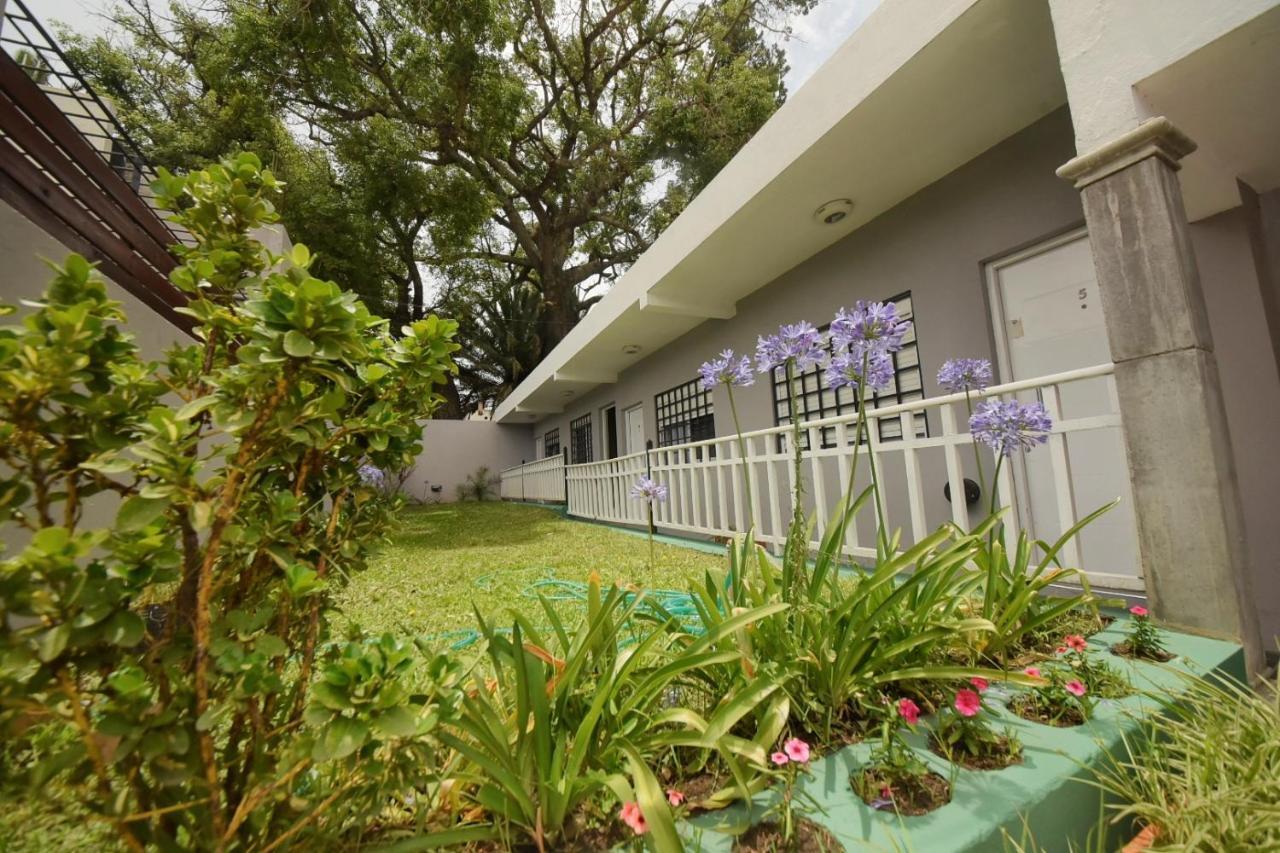 Maktub Departamentos Y Habitaciones Alta Gracia Ngoại thất bức ảnh
